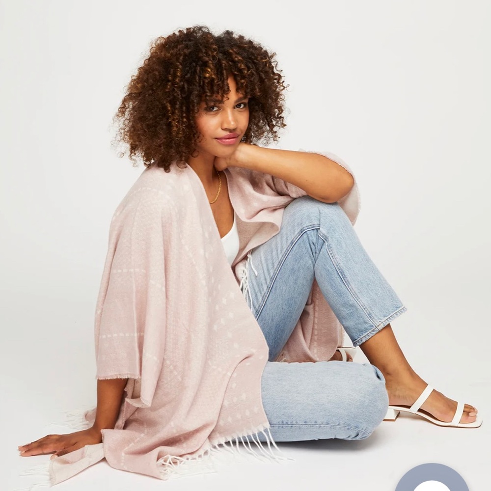 NWT-Gentle Fawn Kimono